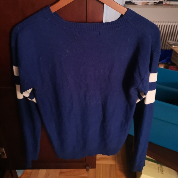 Mandee, M, Blue - Picture 2 of 2